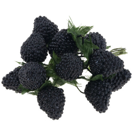 Ein Strauß aus künstlichen Früchten, Himbeeren und Brombeeren auf einem Stiel, Dekoration für einen Gesteck, 12 Früchte