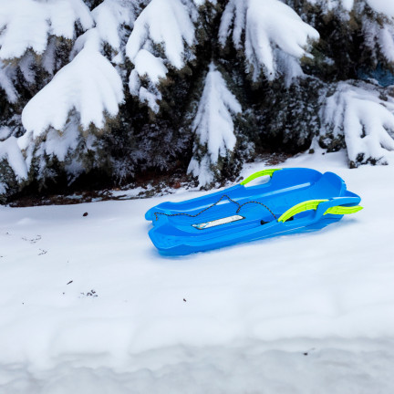 ISRHOR-3005U SCHLEUDER MIT BREMSE BLAUER KUNSTSTOFF MIT GRIFF UND STRING für den Winter