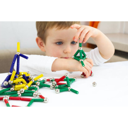 TG59932 Magnetische Lernbauklötze, 70-teiliges Puzzle