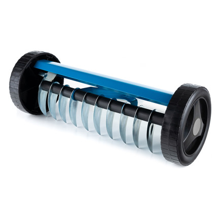 O16 AERATOR WHEEL ROLLING MANUAL VERTICULATOR für Rasenflächen mit Spikes