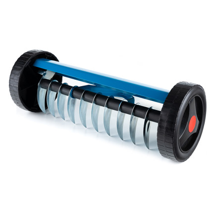 O16 AERATOR WHEEL ROLLING MANUAL VERTICULATOR für Rasenflächen mit Spikes