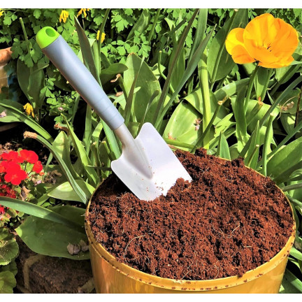 Torffreie Universalerde, Pflanzerde für Gemüse und Blumen, mit Kompost, Biovita 40 l