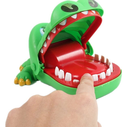 TG55490 SPIEL KROKODIL KAIMAN KRANK ZAHN BEIM ZAHNARZT ARCADE GESCHENK GROSS