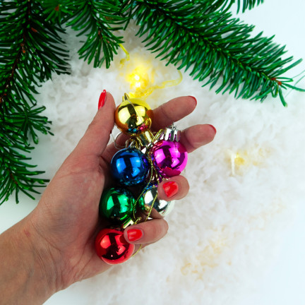 TG44046-14 BUNTE WEIHNACHTSBAUMKUGELN SATZ VON 24 STÜCK 3CM RETRO DEKORATIONEN