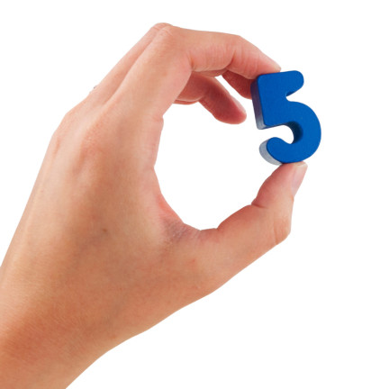 TG67011 Holzpuzzle, Montessori-Sortierspiel, Alphabet und Zahlen, zum Lernen