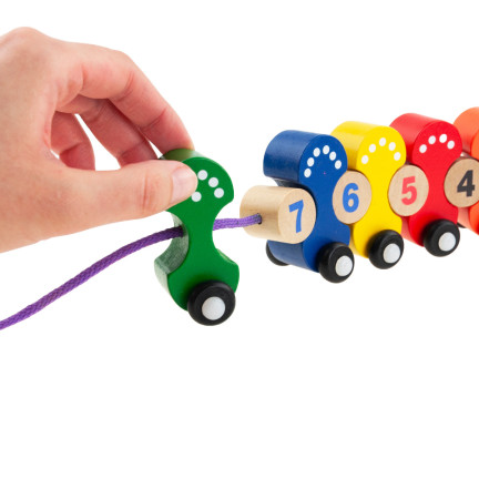 TG67019 Holzzug mit Raupenkette – Lernpuzzle zum Erlernen der Zahlen