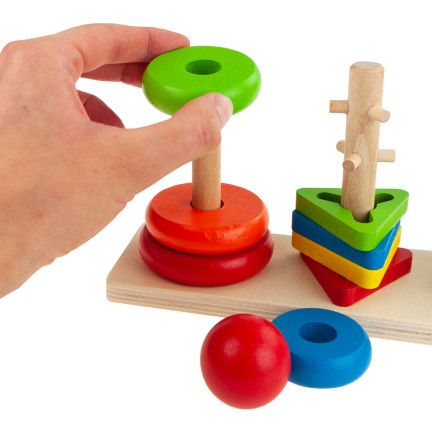 TG67023 Sortierspiel – logisches Geschicklichkeitsspiel aus Holz mit Formen und Turm aus Bausteinen