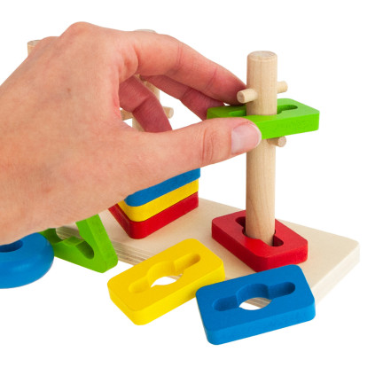 TG67023 Sortierspiel – logisches Geschicklichkeitsspiel aus Holz mit Formen und Turm aus Bausteinen