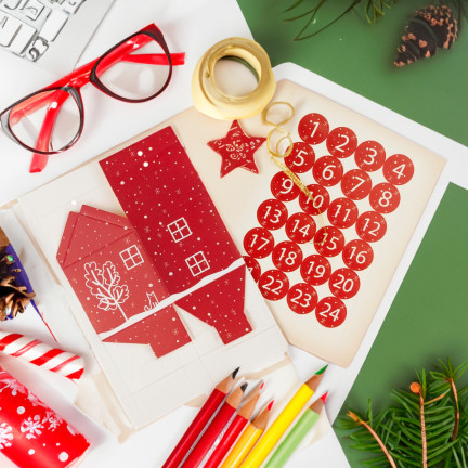 TG70168 DIY-Adventskalender: Weihnachtshäuschen und Schachteln zum Befüllen – Set