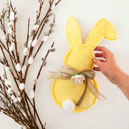 TG76734-2 Hasen-Anhänger, Osterdekoration, Osterhase, gelber Stoff