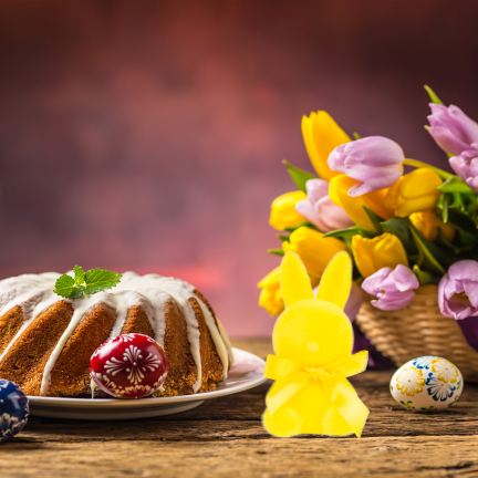 TG80610-3 Geflockter gelber Osterhase mit Satinschleife