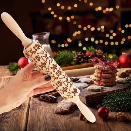 TG81336 Holz-Nudelholz mit dekorativen Weihnachtsmotiven 