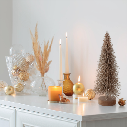 TG81561 Goldener Weihnachtsbaum mit Glitzer – elegante Weihnachtsdekoration, 26 cm
