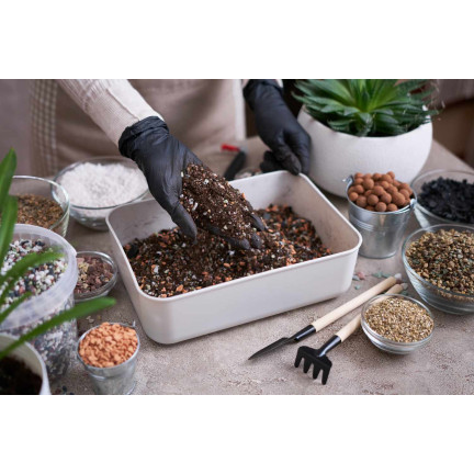 Vermiculit für den Garten, Bodenzusatz, Bodenlockerung, Biovita, 4 l, 1–5 mm